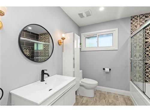 12 Northwood Drive, St. Catharines, ON - Indoor Photo Showing Bathroom