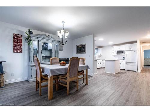 45 Knoll Street, Port Colborne, ON - Indoor Photo Showing Dining Room