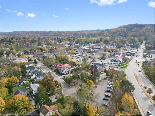 26 Elizabeth Street, Grimsby, ON - Outdoor With View