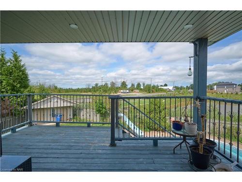 8207 Beaver Glen Drive, Niagara Falls, ON - Outdoor With Deck Patio Veranda With Exterior