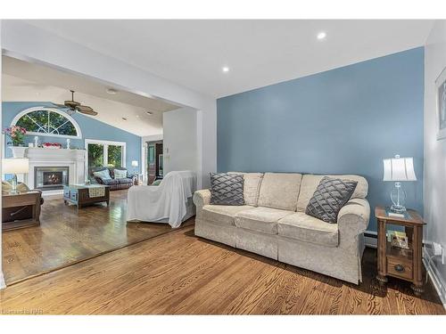 5 Cherryhill Drive, Grimsby, ON - Indoor Photo Showing Living Room With Fireplace