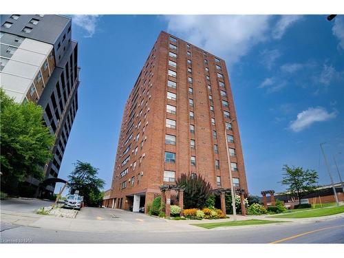 402-141 Church Street, St. Catharines, ON - Outdoor With Facade