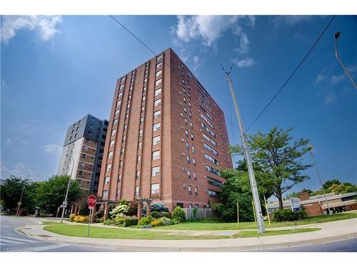 402-141 Church Street, St. Catharines, ON - Outdoor With Facade