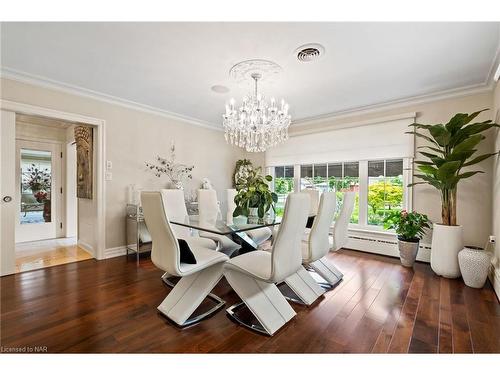 181 Lakeshore Road, St. Catharines, ON - Indoor Photo Showing Dining Room