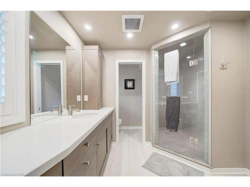 62 Wakil Drive, St. Catharines, ON - Indoor Photo Showing Bathroom