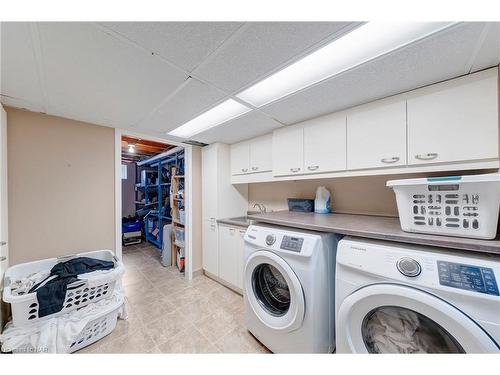 62 Wakil Drive, St. Catharines, ON - Indoor Photo Showing Laundry Room