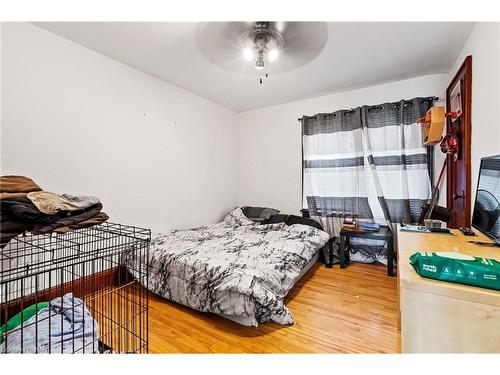 222 Alexandra Street, Port Colborne, ON - Indoor Photo Showing Bedroom