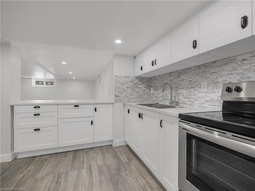 Lower-7 Maitland Street, Thorold, ON - Indoor Photo Showing Kitchen