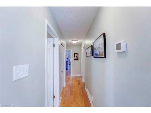 3351 Wiltshire Boulevard, Niagara Falls, ON - Indoor Photo Showing Other Room