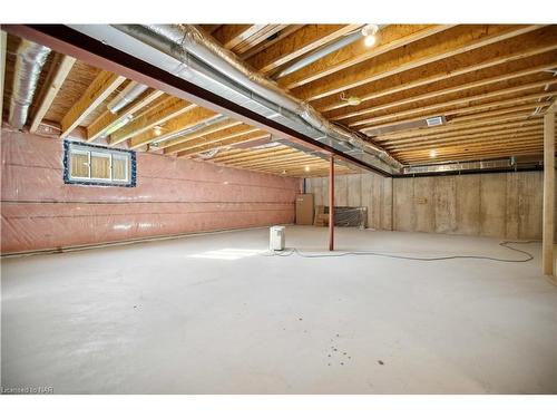 2-300 Richmond Street, Thorold, ON - Indoor Photo Showing Basement