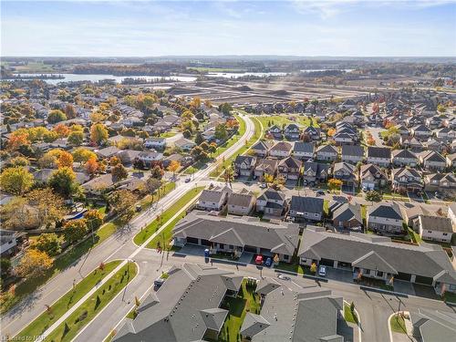 2-300 Richmond Street, Thorold, ON - Outdoor With View