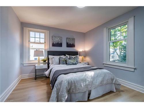 169 Russell Avenue, St. Catharines, ON - Indoor Photo Showing Bedroom