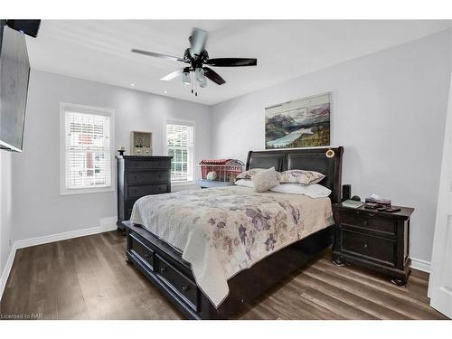 242 Jarvis Street, Fort Erie, ON - Indoor Photo Showing Bedroom