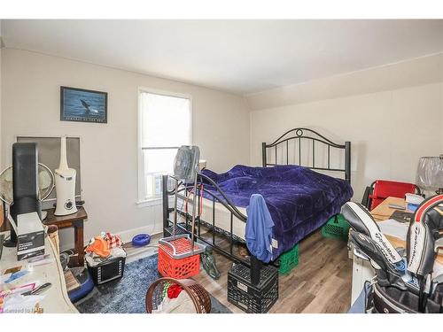 242 Jarvis Street, Fort Erie, ON - Indoor Photo Showing Bedroom