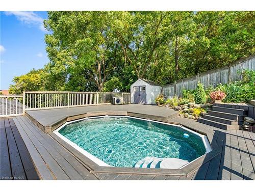 17 Battlefield Drive, Stoney Creek, ON - Outdoor With Above Ground Pool With Deck Patio Veranda