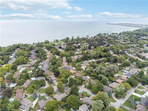 6 Viscount Place, St. Catharines, ON - Outdoor With Body Of Water With View