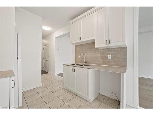 28 Bruton Street, Thorold, ON - Indoor Photo Showing Kitchen With Double Sink