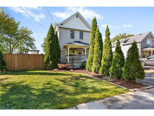 70 Beatrice Street, Welland, ON - Outdoor With Deck Patio Veranda