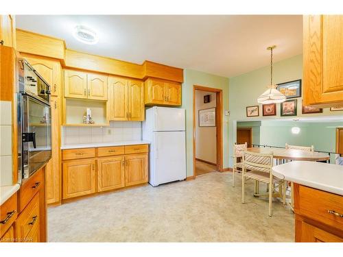 9 Cedar Street, Port Colborne, ON - Indoor Photo Showing Kitchen