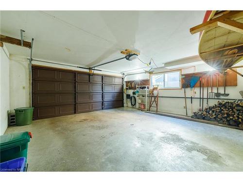 9 Cedar Street, Port Colborne, ON - Indoor Photo Showing Garage