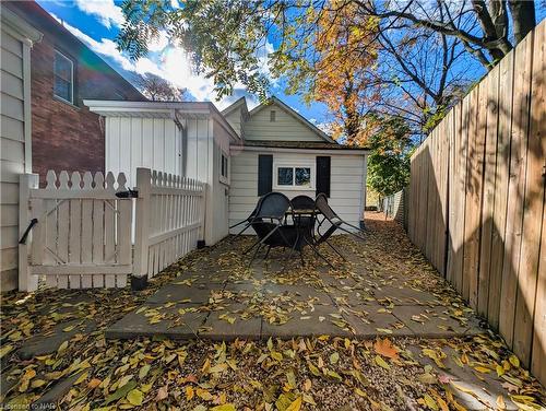 4327 Ellis Street, Niagara Falls, ON - Outdoor