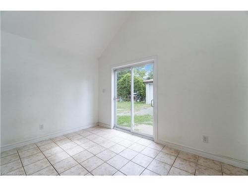 237 Mitchell Street, Port Colborne, ON - Indoor Photo Showing Other Room