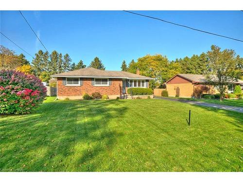 5 Cherrywood Avenue, Fonthill, ON - Outdoor