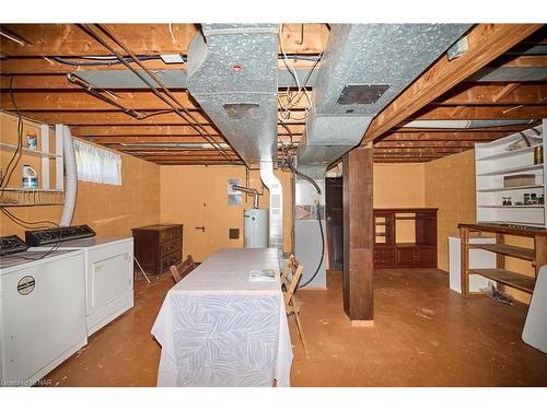 5 Cherrywood Avenue, Fonthill, ON - Indoor Photo Showing Basement