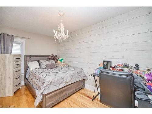 144 River Road, Welland, ON - Indoor Photo Showing Bedroom