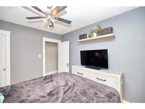 144 River Road, Welland, ON - Indoor Photo Showing Bedroom