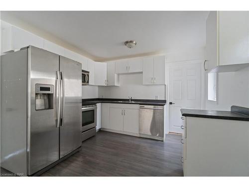 237 Mitchell Street, Port Colborne, ON - Indoor Photo Showing Kitchen