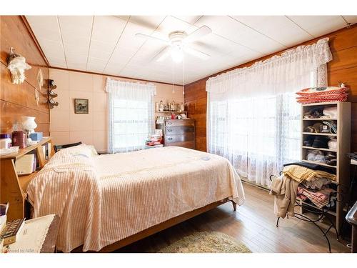 3052 Maple Avenue, Ridgeway, ON - Indoor Photo Showing Bedroom