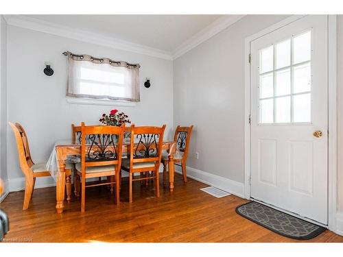 3 Delaware Avenue, St. Catharines, ON - Indoor Photo Showing Dining Room