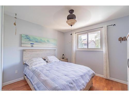 65 Wildwood Road, St. Catharines, ON - Indoor Photo Showing Bedroom