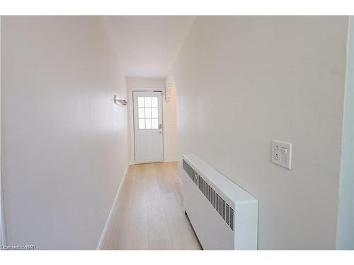 46 Edgar Street, Welland, ON - Indoor Photo Showing Other Room