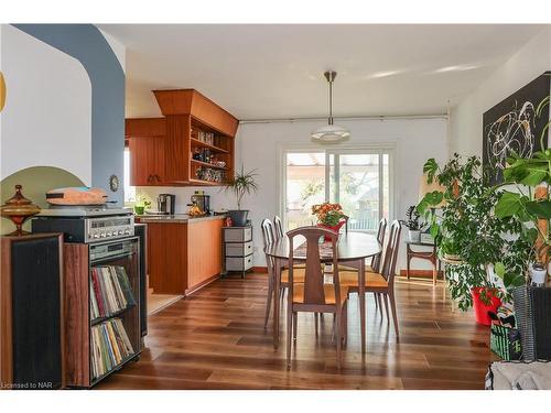 7001 Concord Crescent, Niagara Falls, ON - Indoor Photo Showing Dining Room