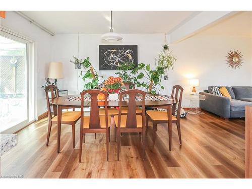 7001 Concord Crescent, Niagara Falls, ON - Indoor Photo Showing Dining Room