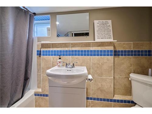 75 Crowland Avenue, Welland, ON - Indoor Photo Showing Bathroom