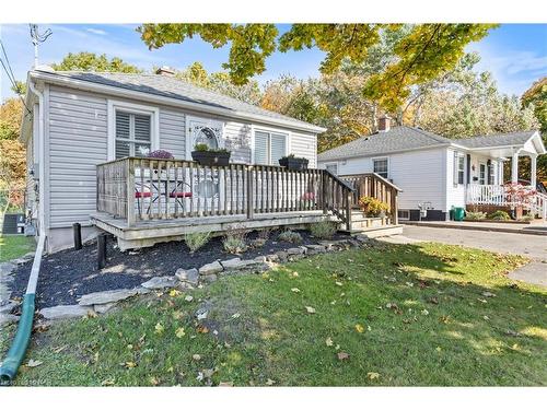 30 Argyle Crescent, St. Catharines, ON - Outdoor With Deck Patio Veranda