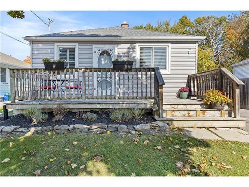 30 Argyle Crescent, St. Catharines, ON - Outdoor With Deck Patio Veranda