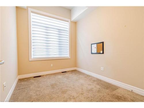 26 Borden Trail, Welland, ON - Indoor Photo Showing Other Room