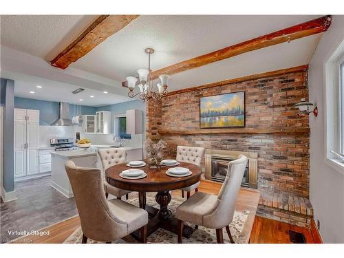 5020 Fifth Avenue, Niagara Falls, ON - Indoor Photo Showing Dining Room