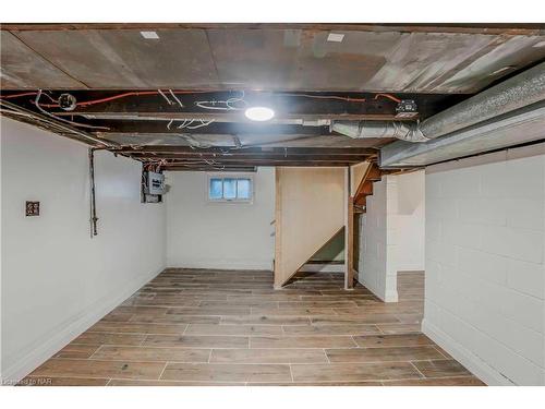 5020 Fifth Avenue, Niagara Falls, ON - Indoor Photo Showing Basement