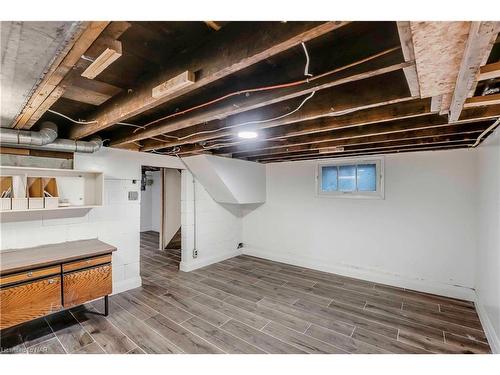 5020 Fifth Avenue, Niagara Falls, ON - Indoor Photo Showing Basement