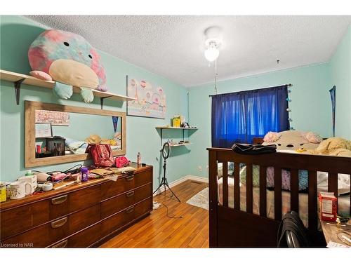 93 Silvan Drive, Welland, ON - Indoor Photo Showing Bedroom