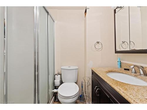 93 Silvan Drive, Welland, ON - Indoor Photo Showing Bathroom