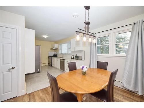 118 Rosemount Avenue, Port Colborne, ON - Indoor Photo Showing Dining Room