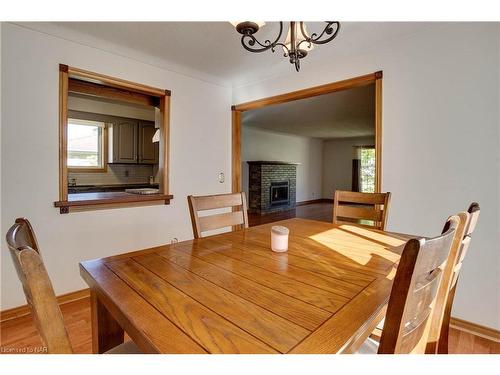 327 South Mill Street, Ridgeway, ON - Indoor Photo Showing Dining Room