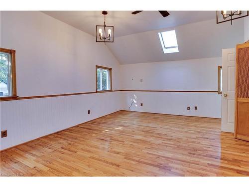 327 South Mill Street, Ridgeway, ON - Indoor Photo Showing Other Room