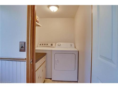 327 South Mill Street, Ridgeway, ON - Indoor Photo Showing Laundry Room